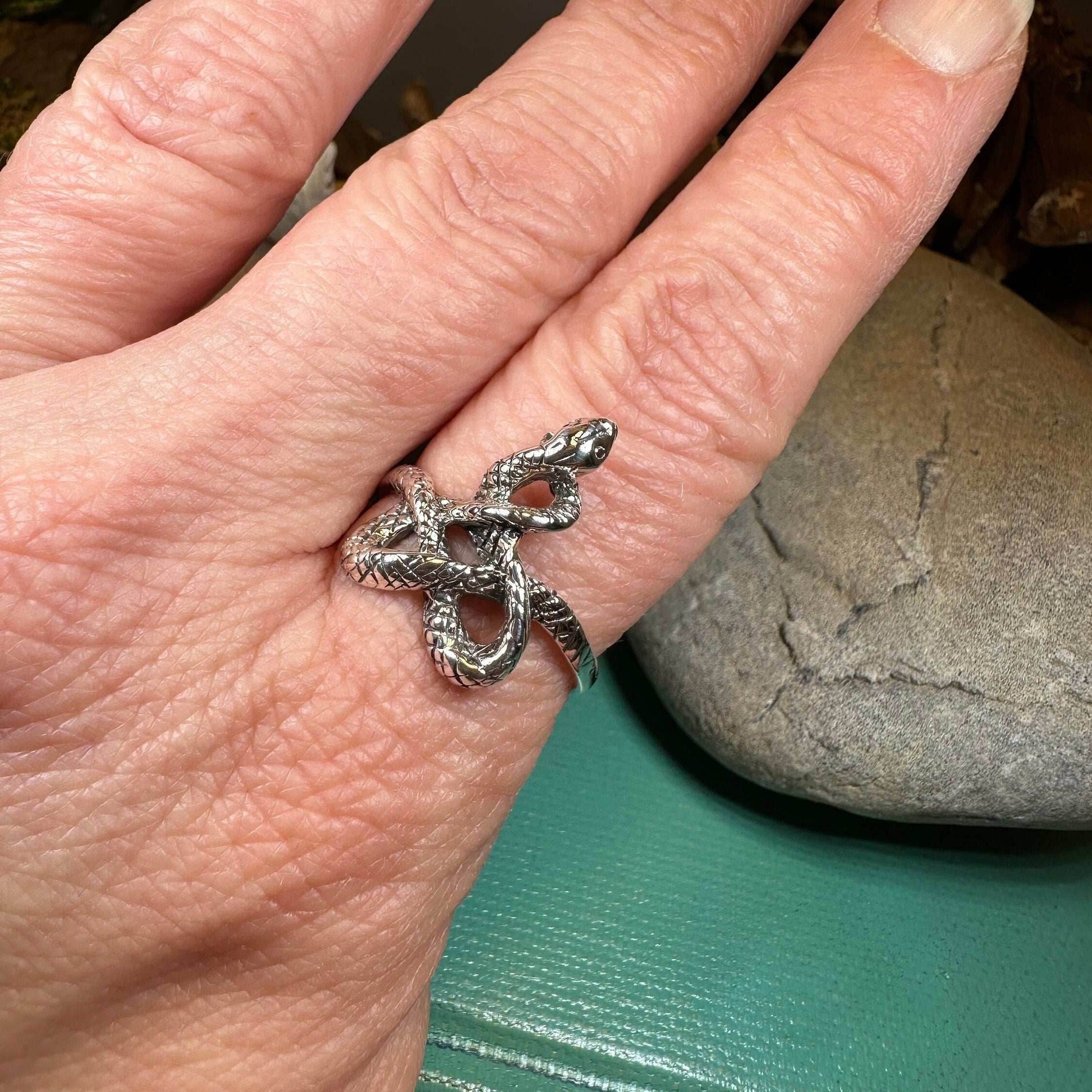 Crynoch Celtic Snake Ring - 7