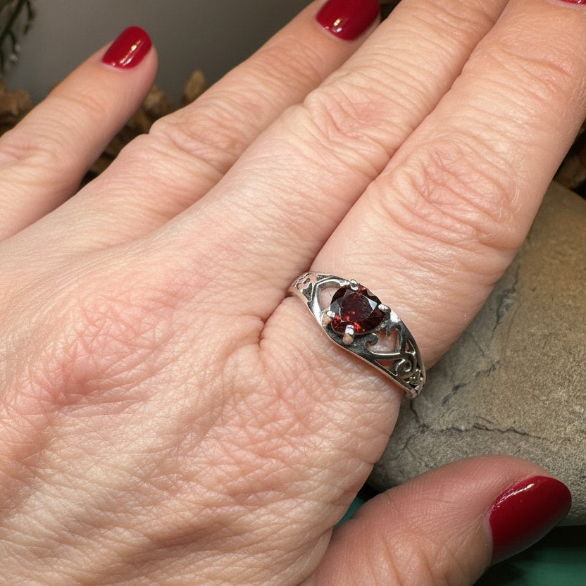 Elvarina Celtic Knot Ring