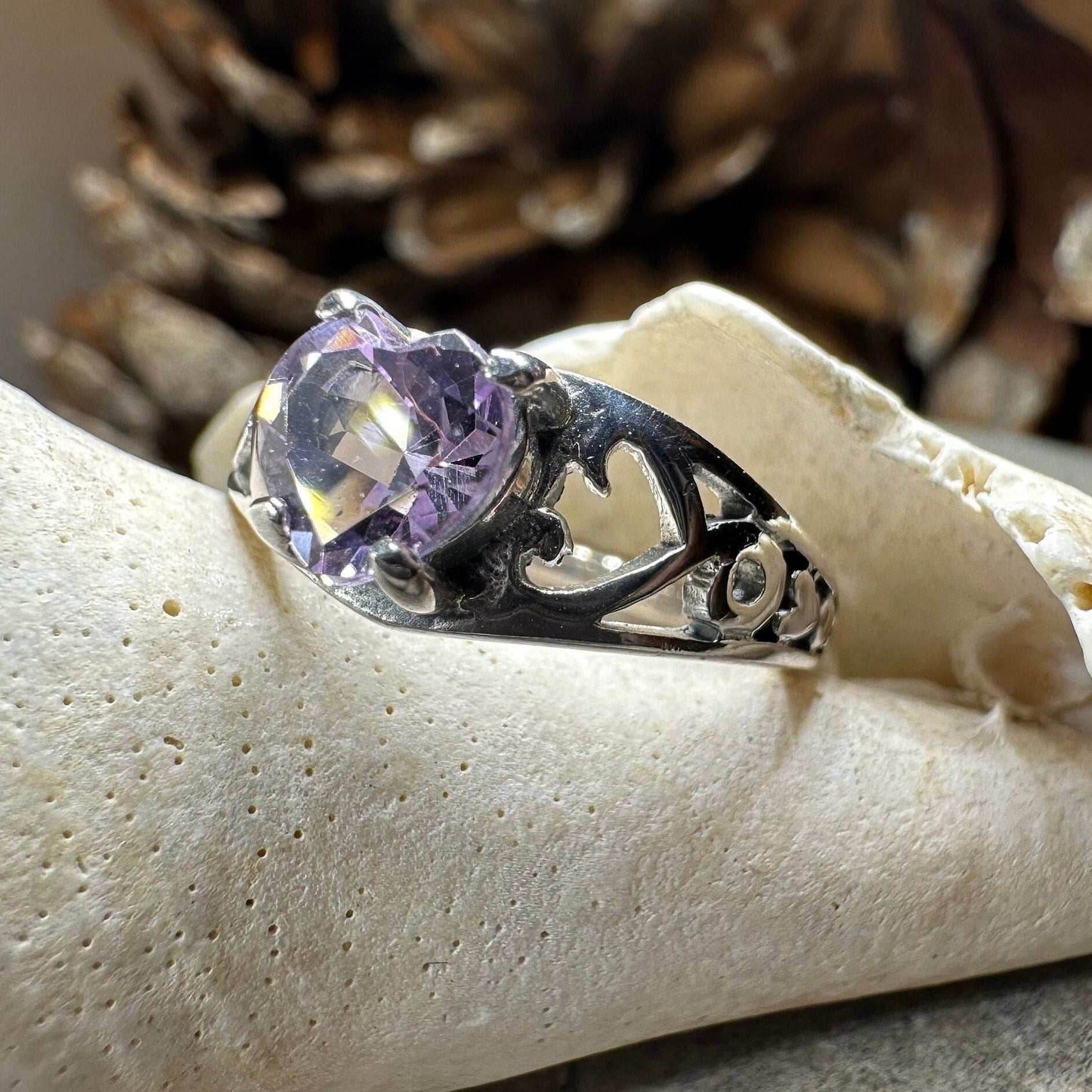 Elvarina Celtic Knot Ring - 6 / Amethyst