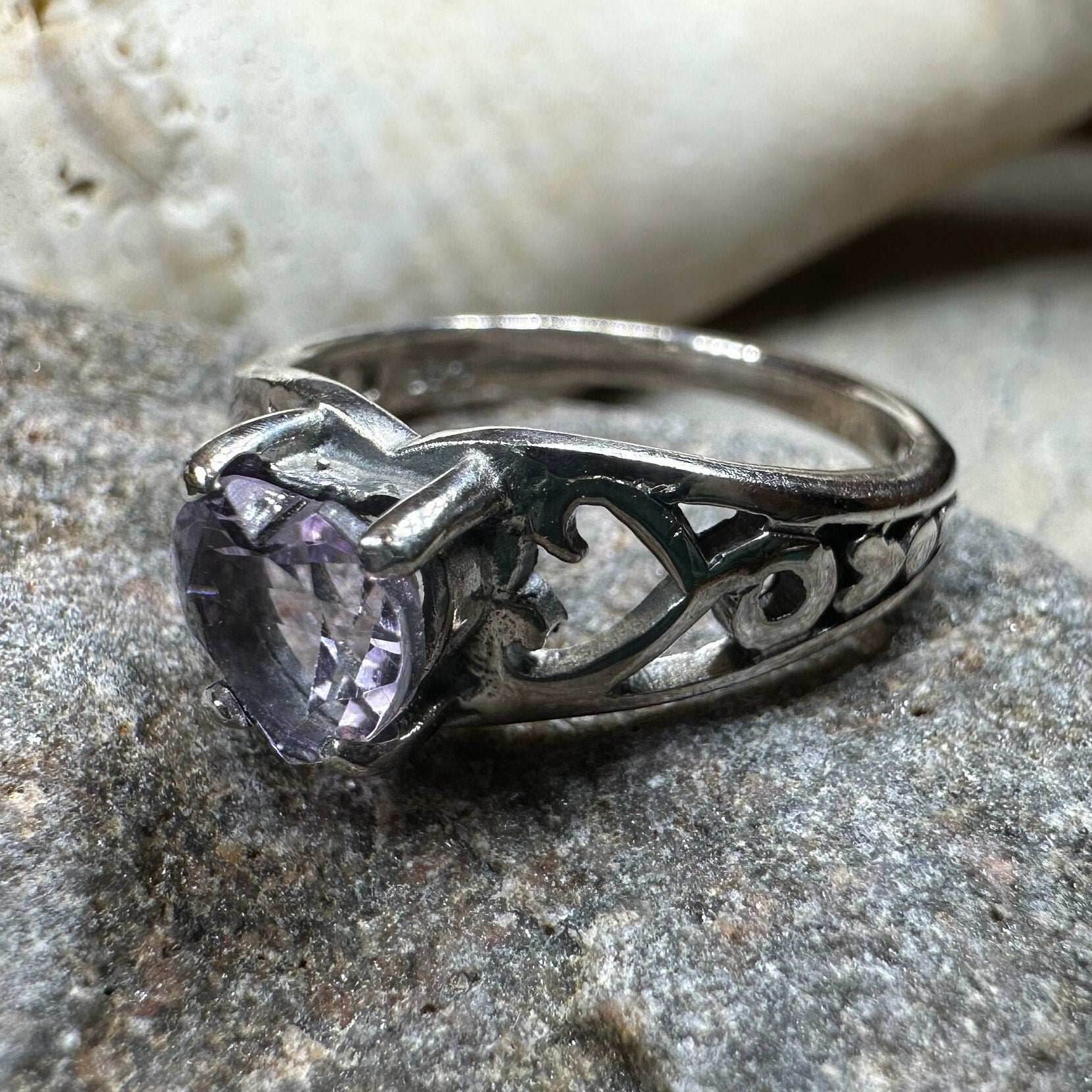 Elvarina Celtic Knot Ring - 6 / Blue Topaz