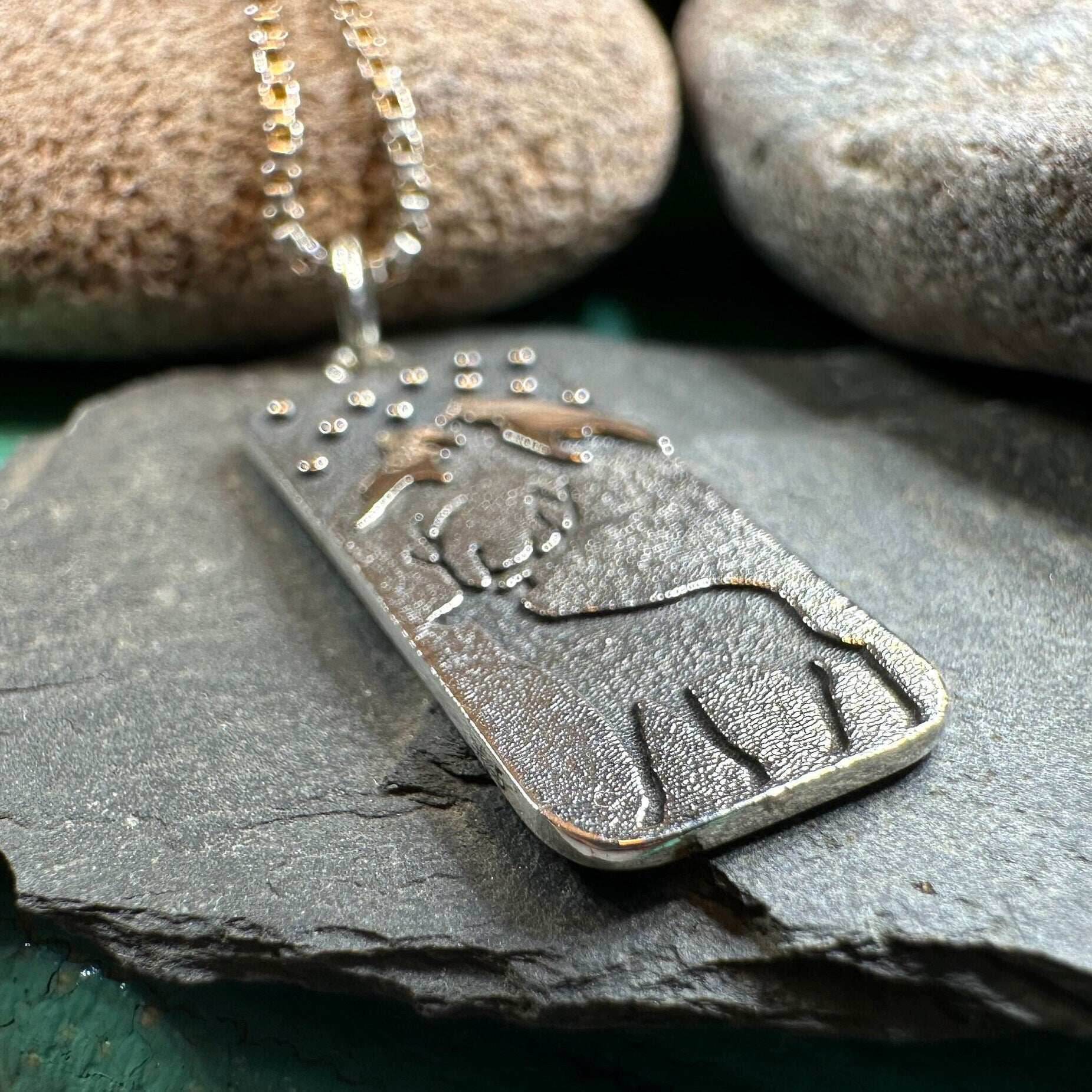 Highland Nightime Stag Necklace - 18
