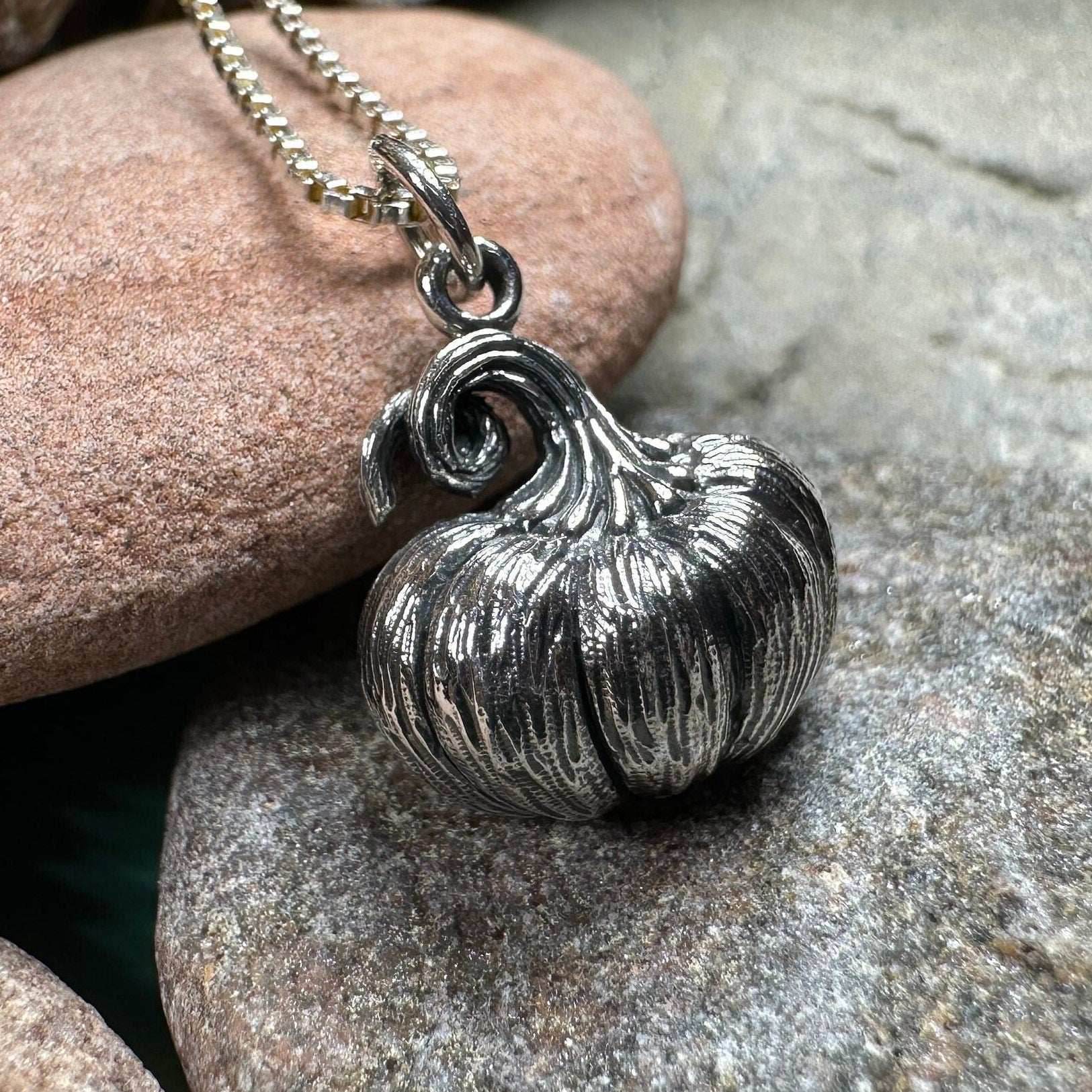 Realistic Autumn Pumpkin Necklace - 18