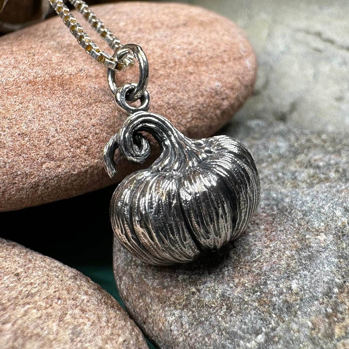 Realistic Autumn Pumpkin Necklace - 18