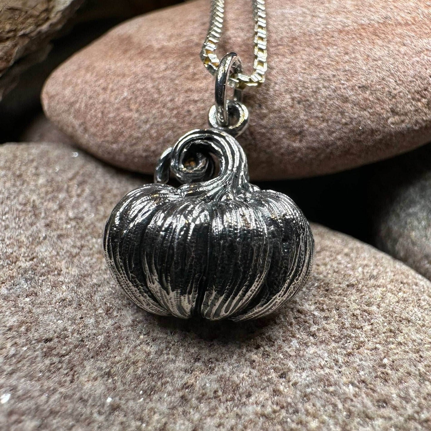 Realistic Autumn Pumpkin Necklace - 18