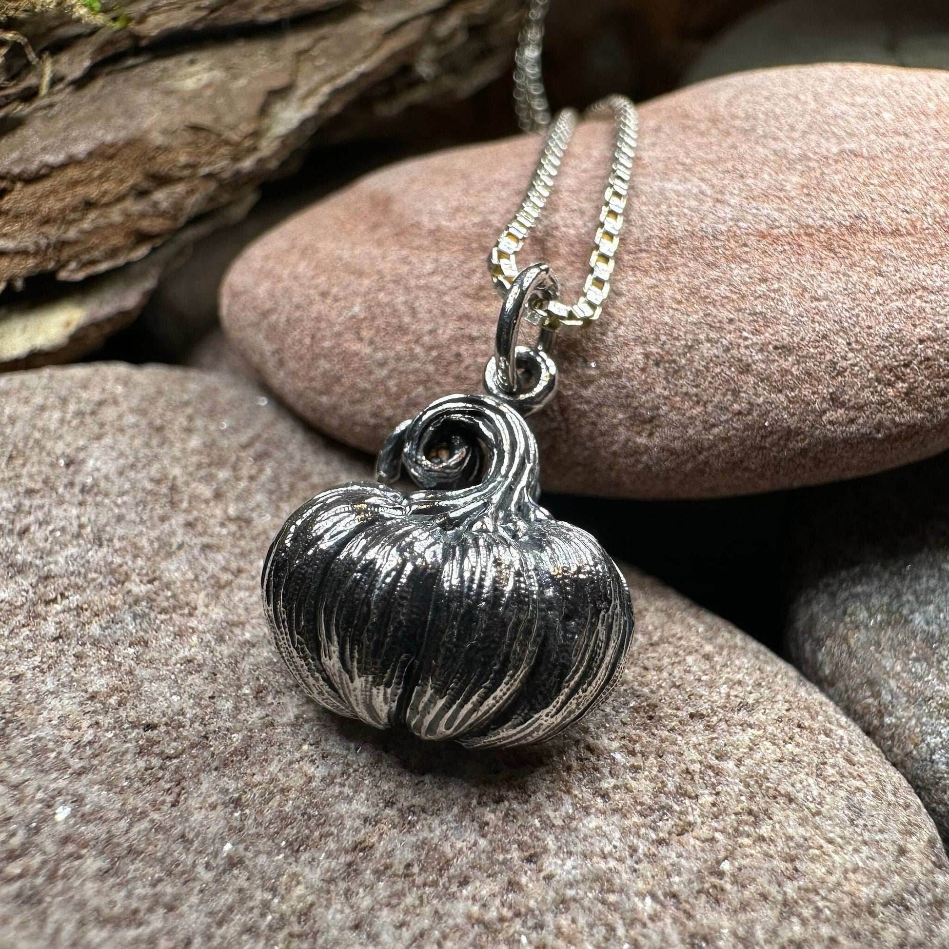 Realistic Autumn Pumpkin Necklace - 18