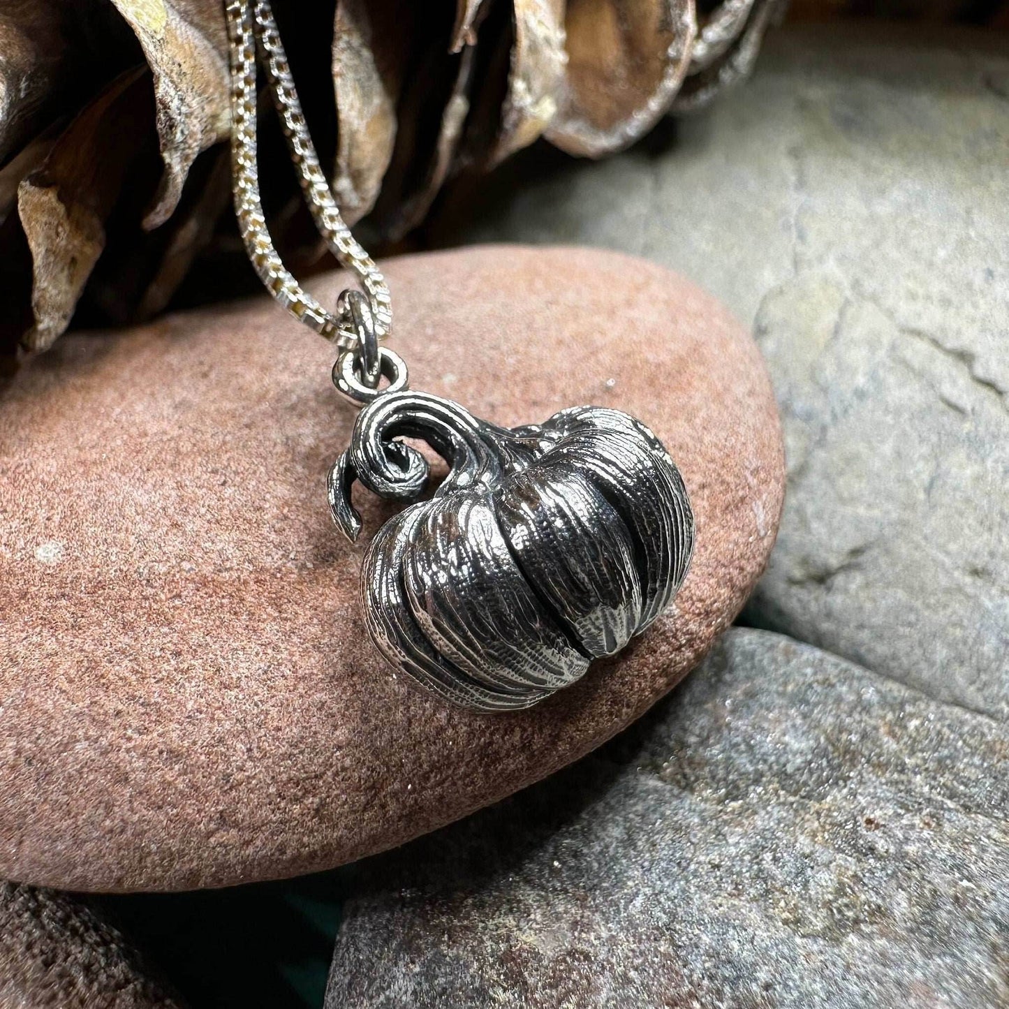 Realistic Autumn Pumpkin Necklace - 18