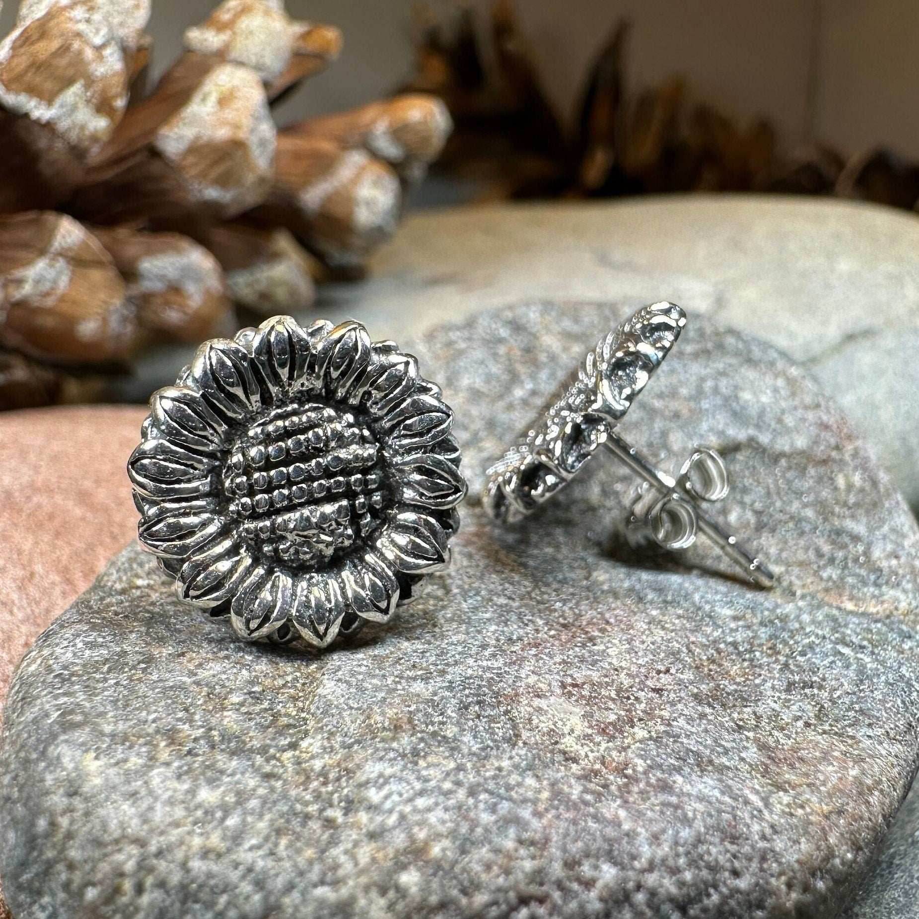 Fonnail Sunflower Post Earrings - 