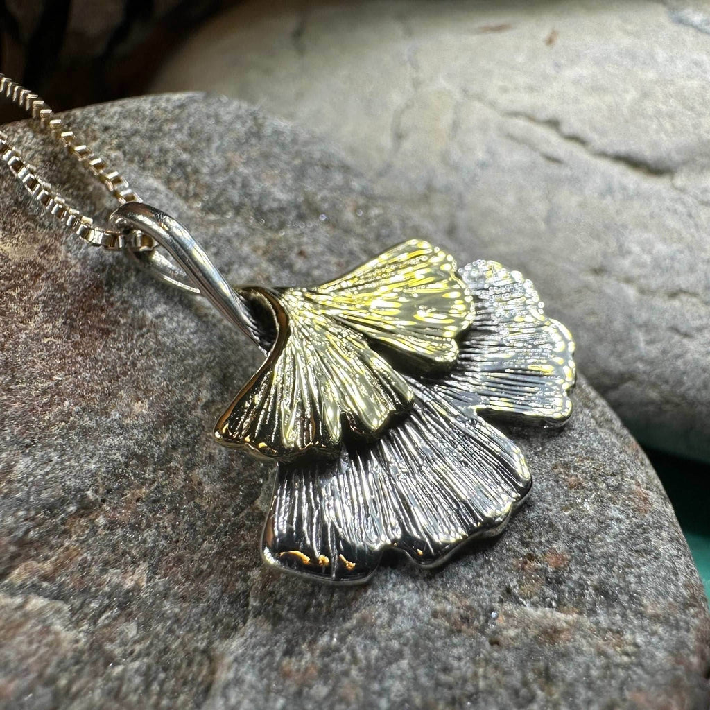 Serene Gingko Necklace - 