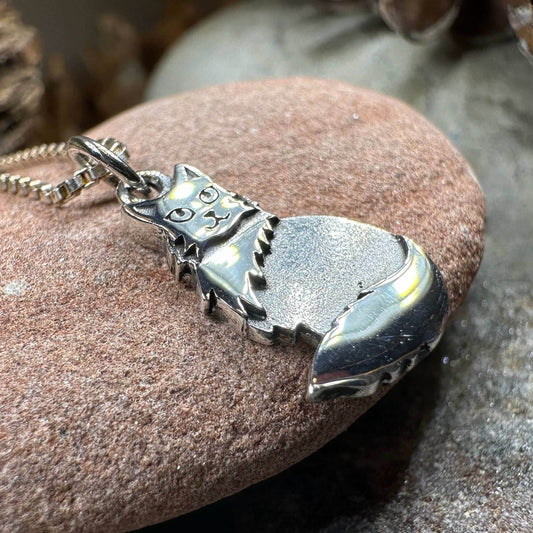 Shaggy Petite Cat Necklace - 18