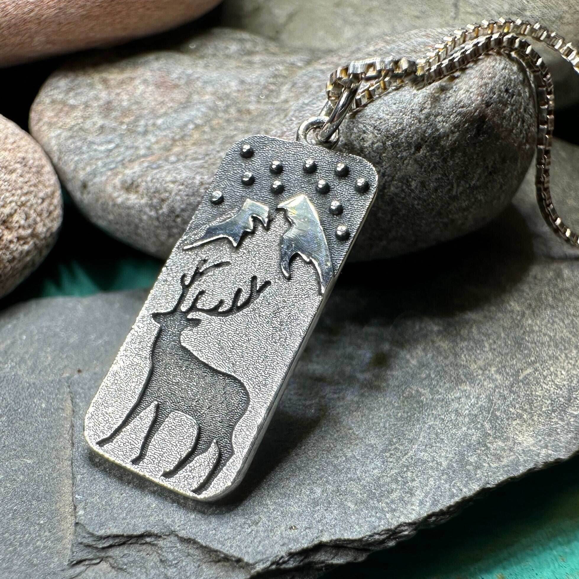 Highland Nightime Stag Necklace - 18