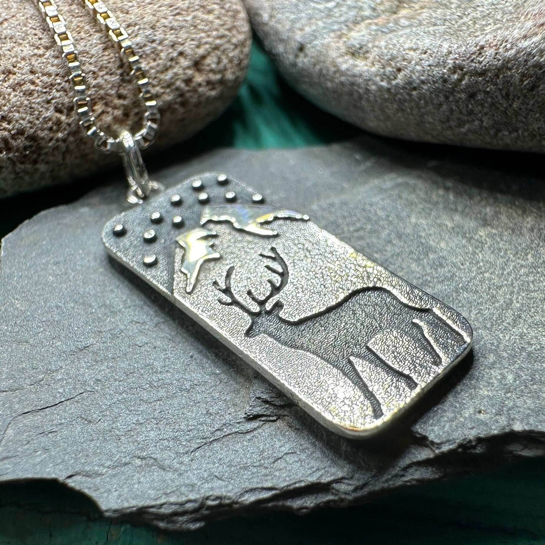 Highland Nightime Stag Necklace - 18
