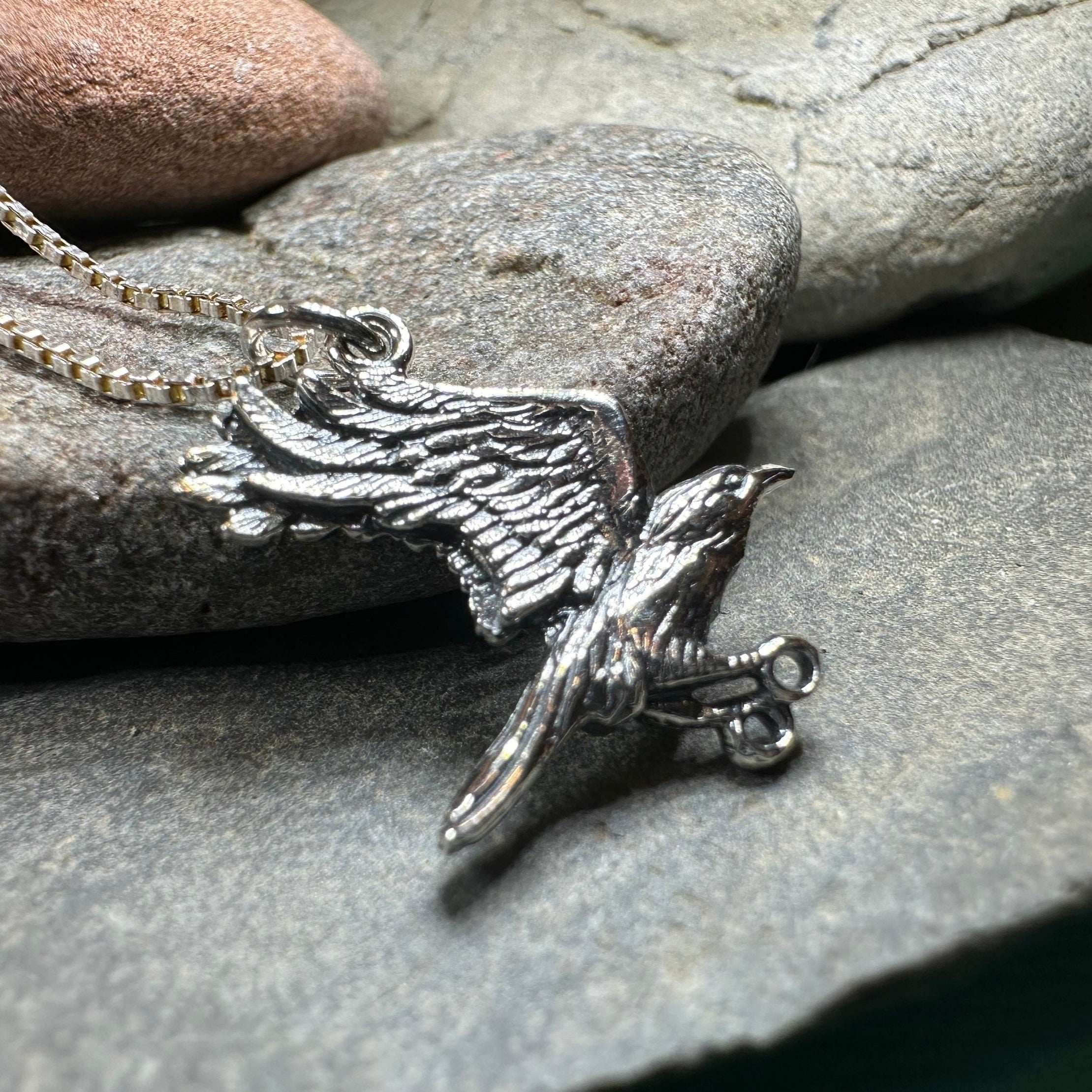 Eòlas Raven Necklace - 18