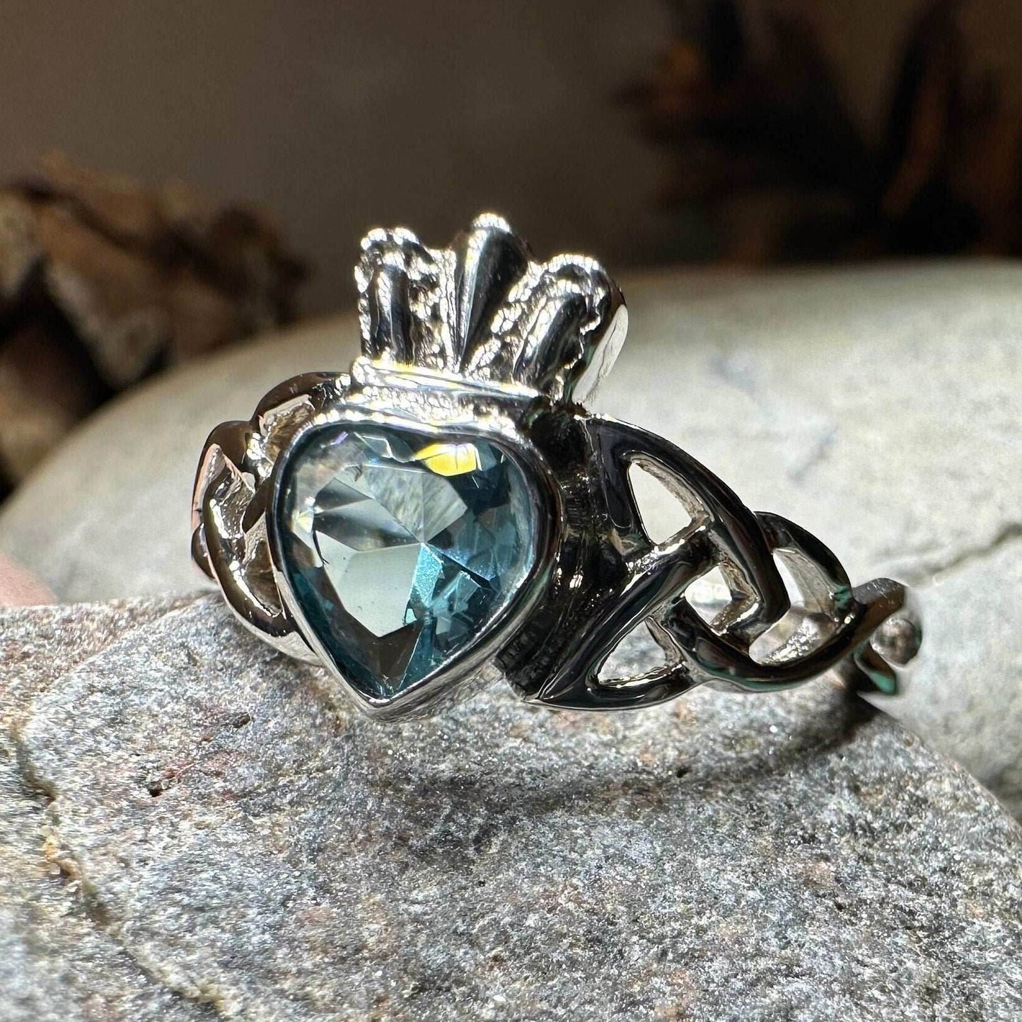 Agivey Claddagh Ring - 5 / Blue Topaz