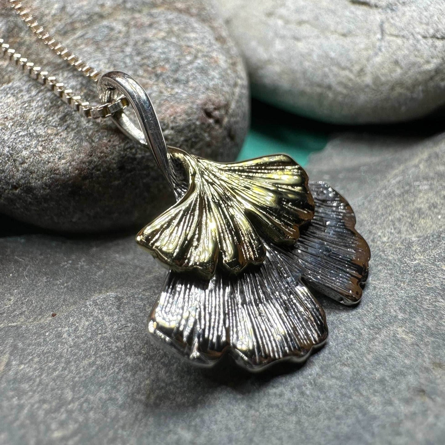 Serene Gingko Necklace - 