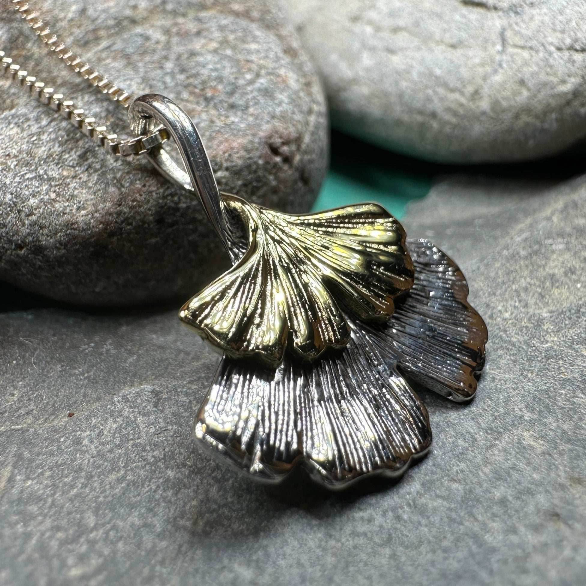 Serene Gingko Necklace - 