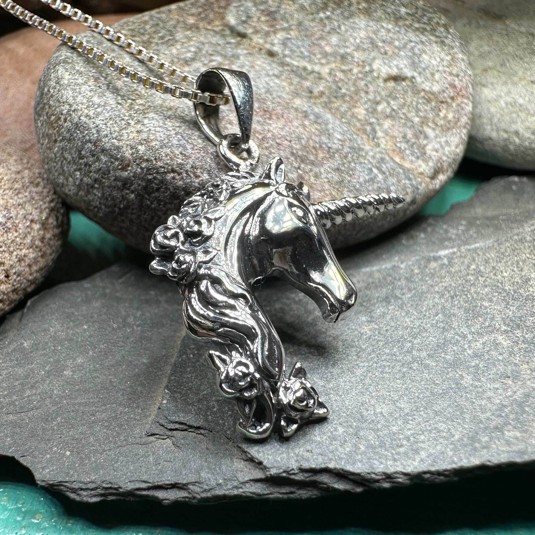 Gwenllian Unicorn Necklace - 18