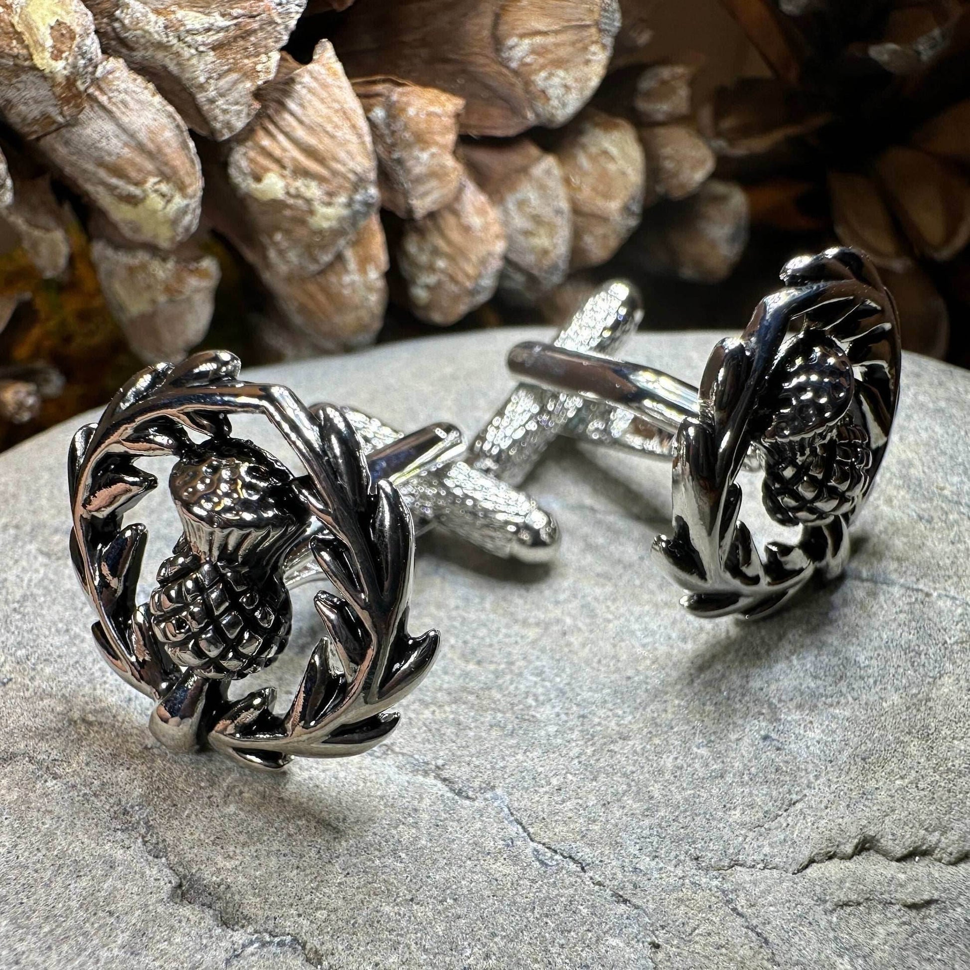 Thistle Wreath Cuff Links - 
