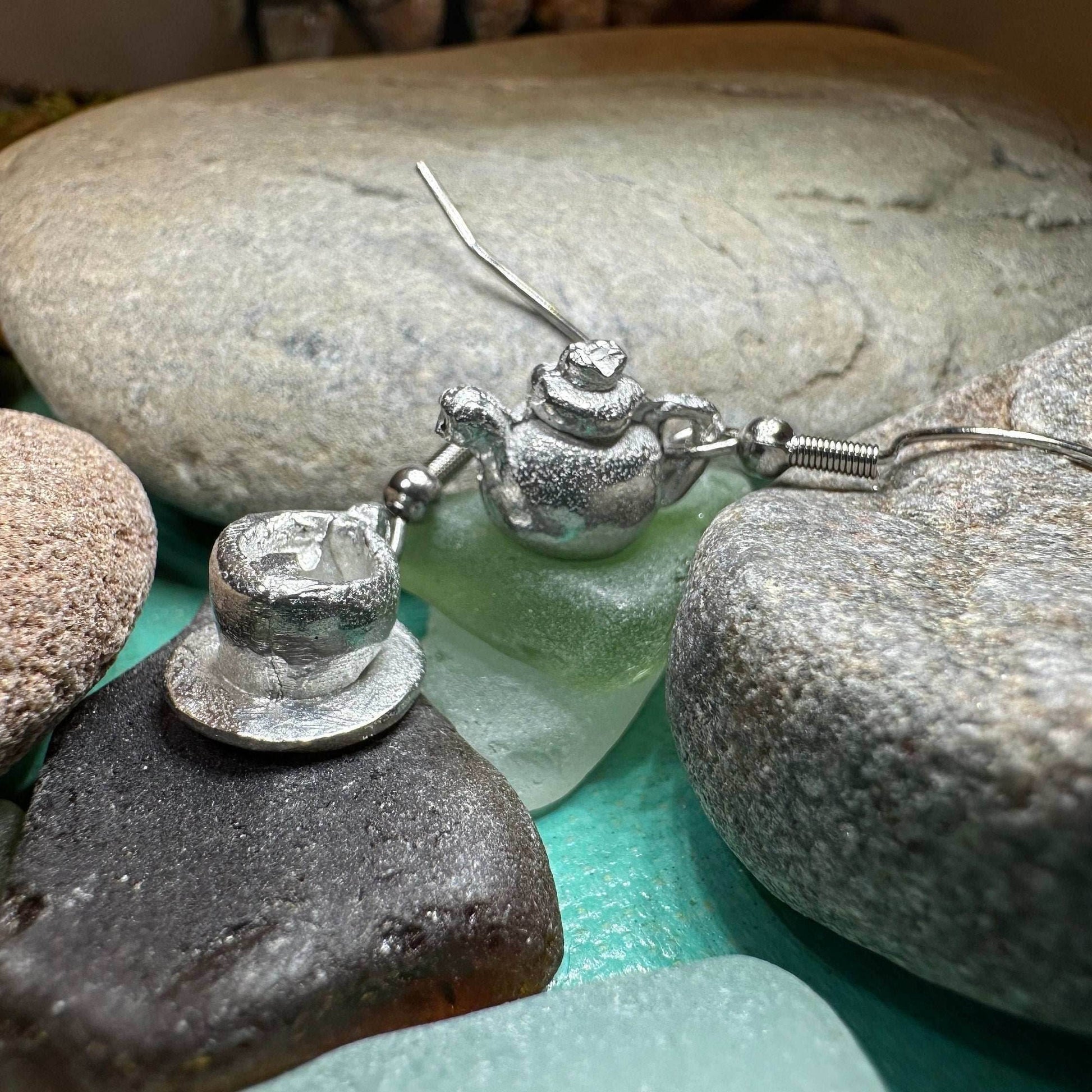 Spot O' Tea Teapot & Cup Earrings - 
