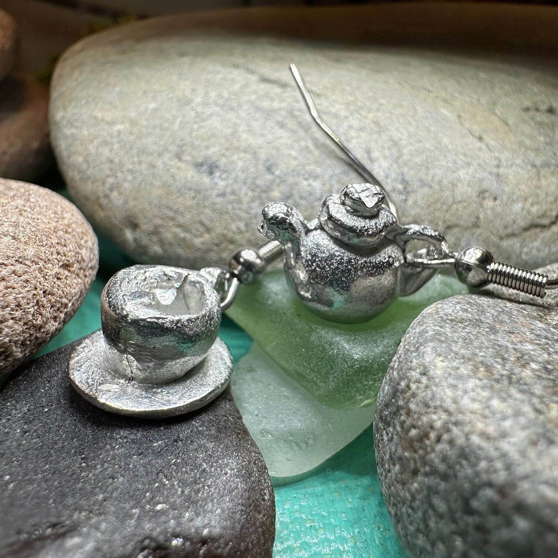 Spot O' Tea Teapot & Cup Earrings - 