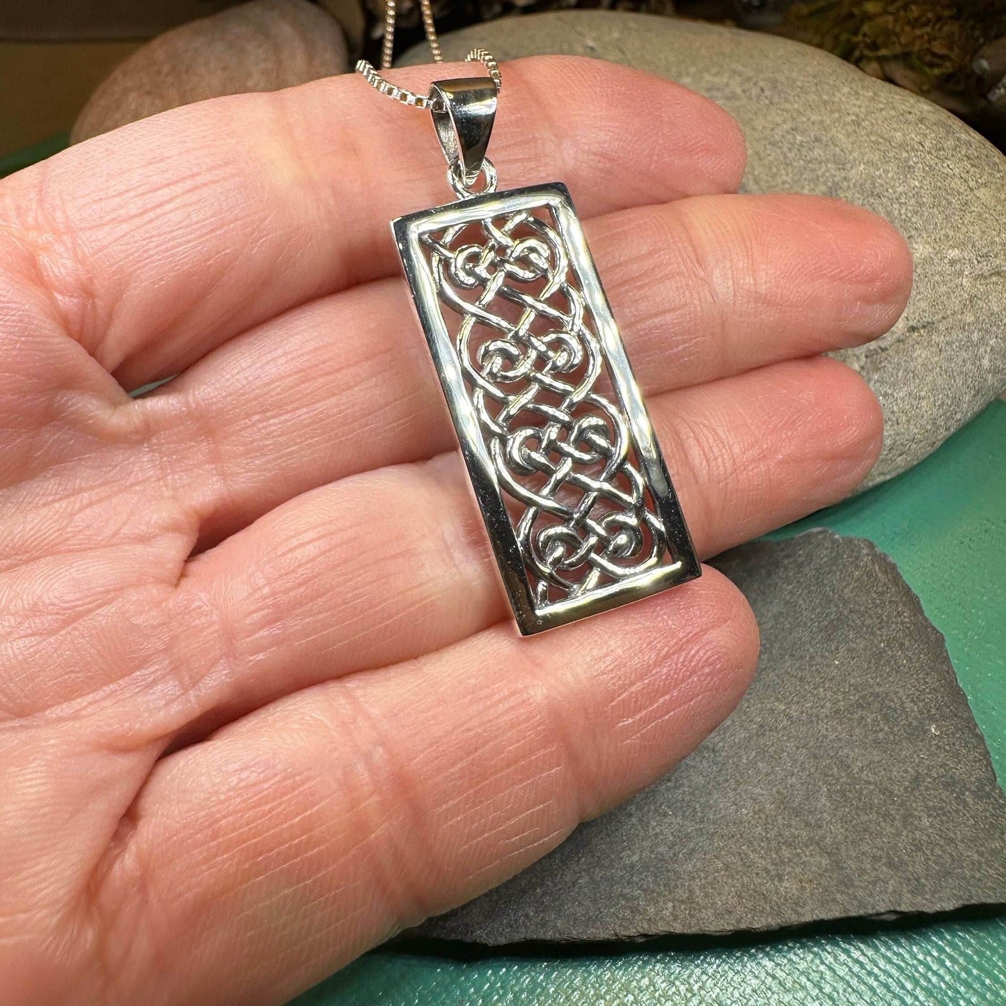 Eternal Bond Celtic Knot Necklace - 18