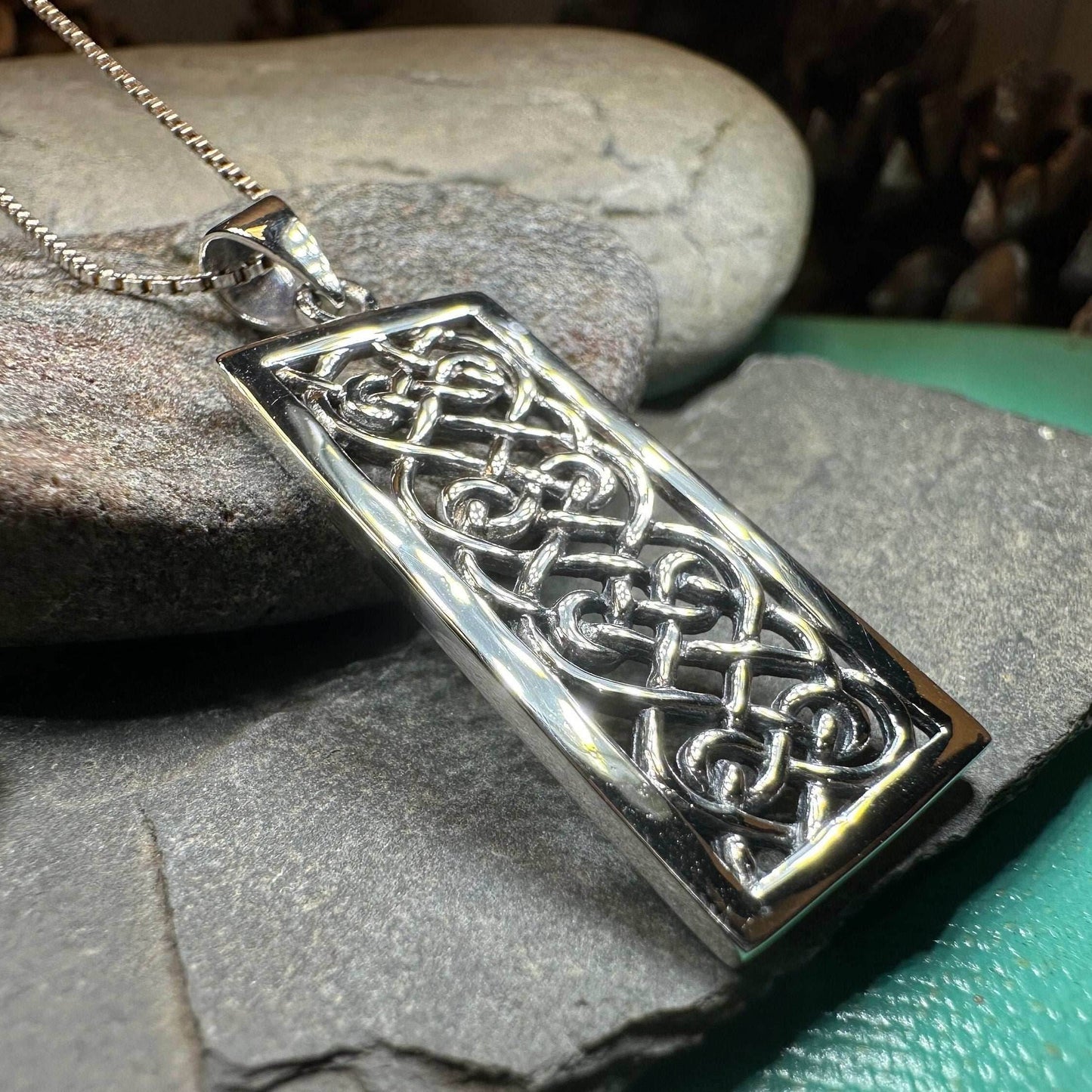 Eternal Bond Celtic Knot Necklace - 18