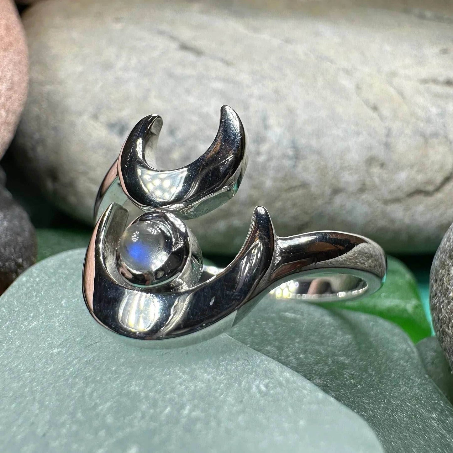 Double Crescent Moon Ring - Amethyst / 5