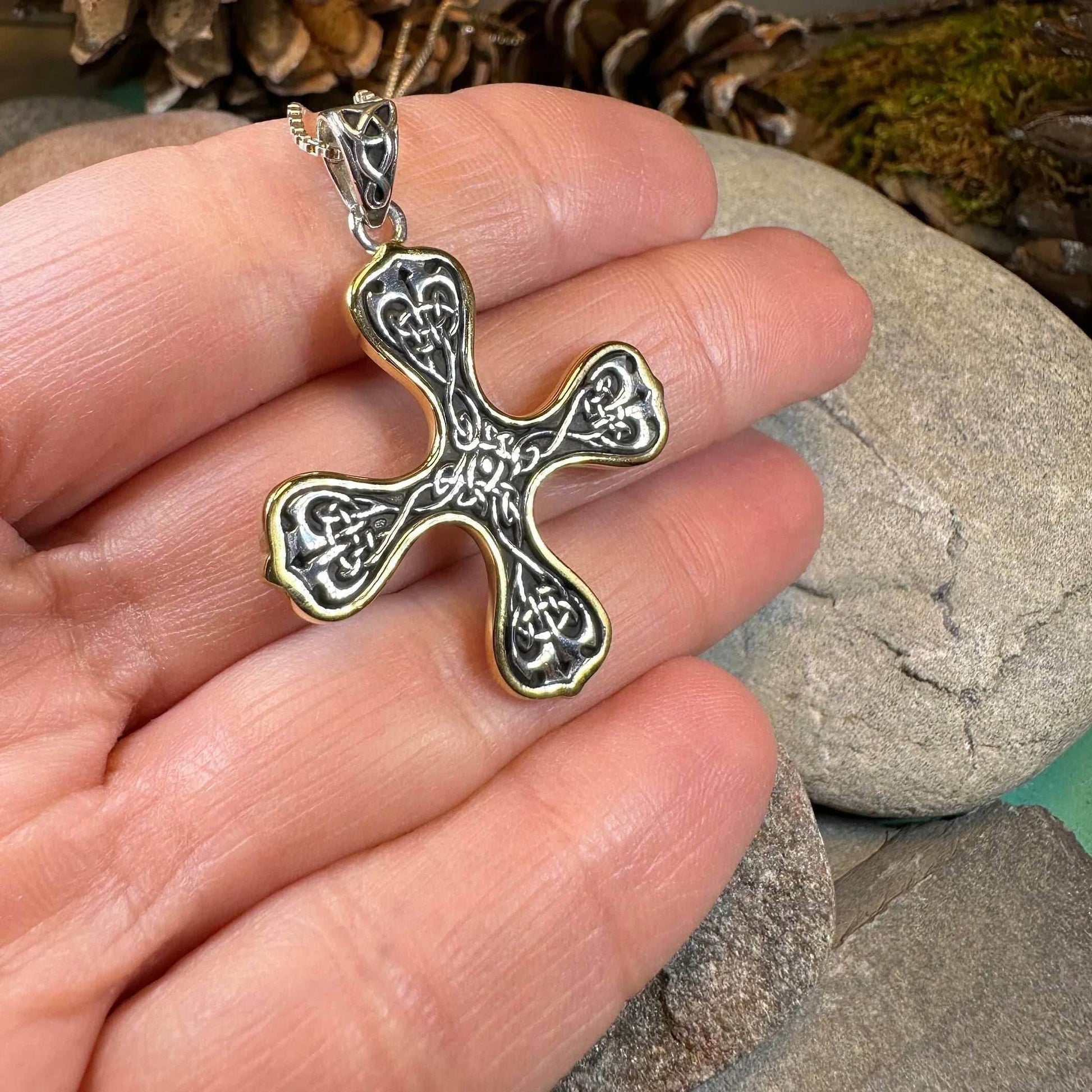 Alfred Celtic Cross Necklace - 18