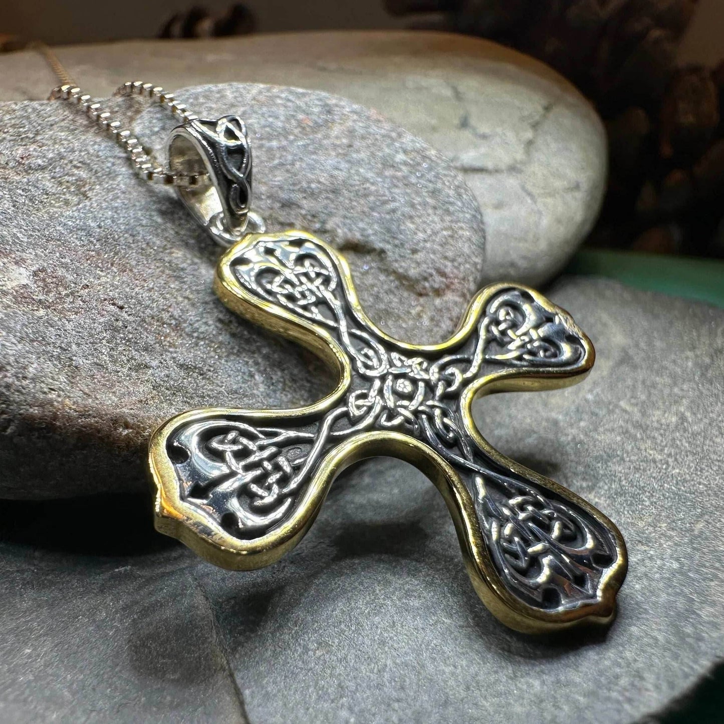 Alfred Celtic Cross Necklace - 18