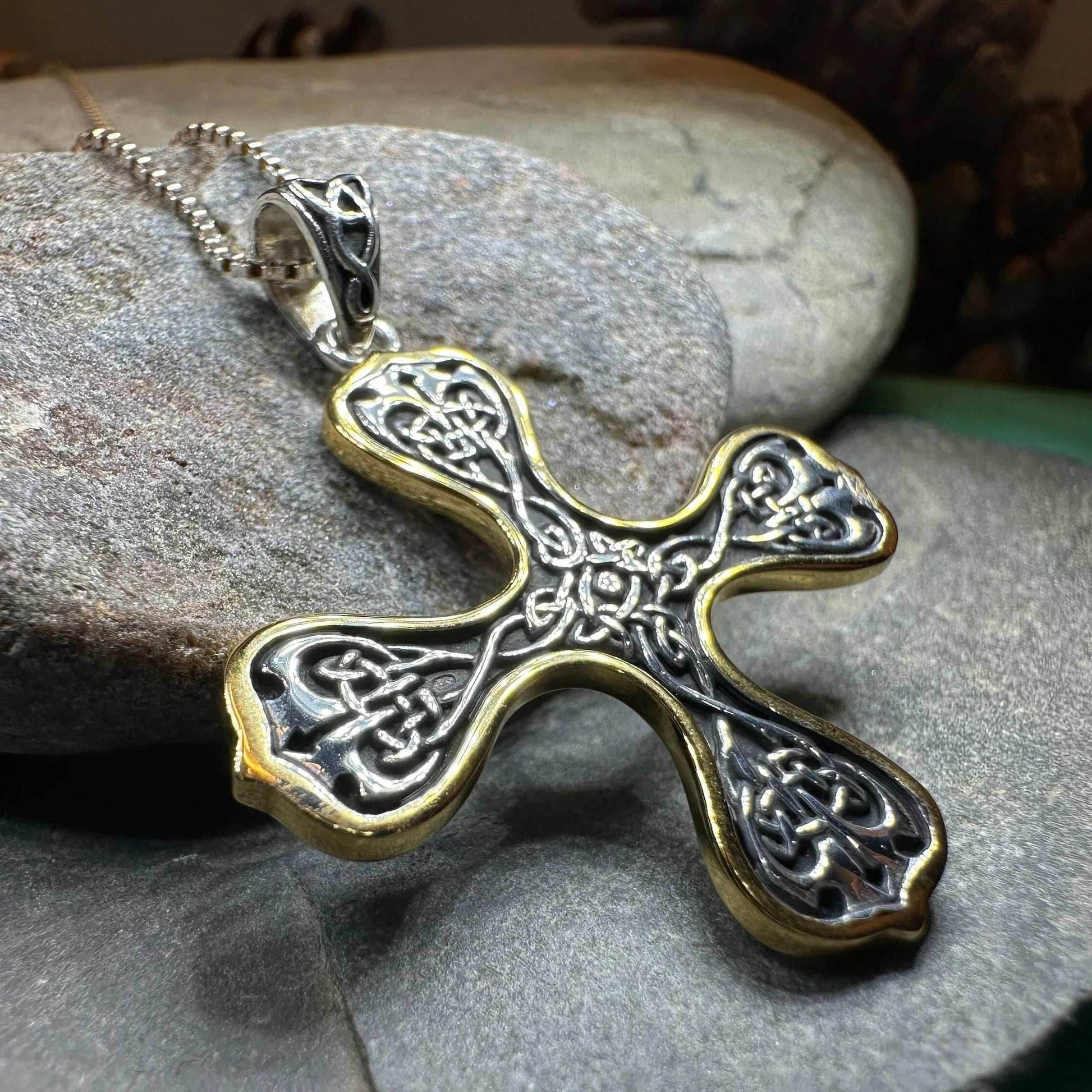 Alfred Celtic Cross Necklace - 18
