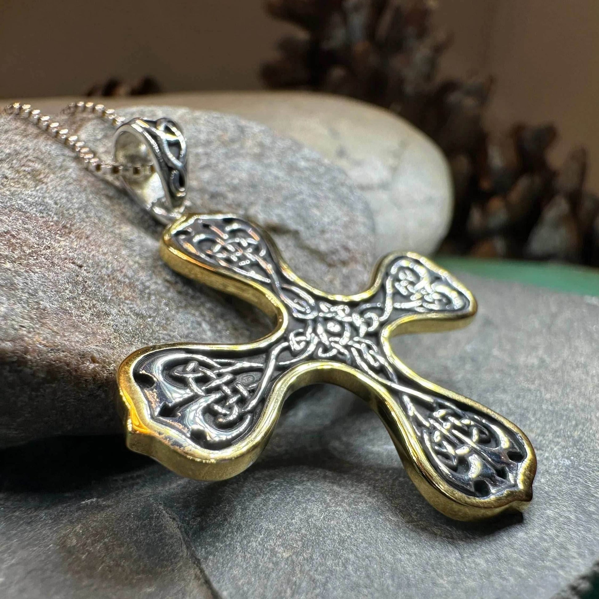 Alfred Celtic Cross Necklace - 18