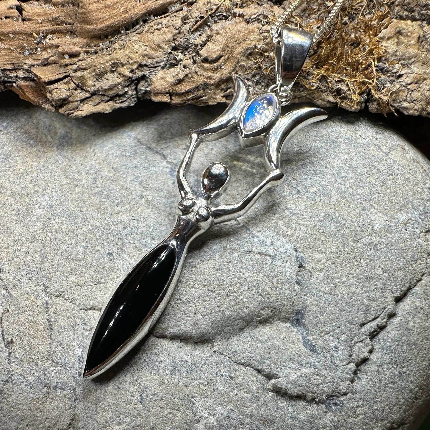 Lyric Triple Moon Goddess Necklace - 18