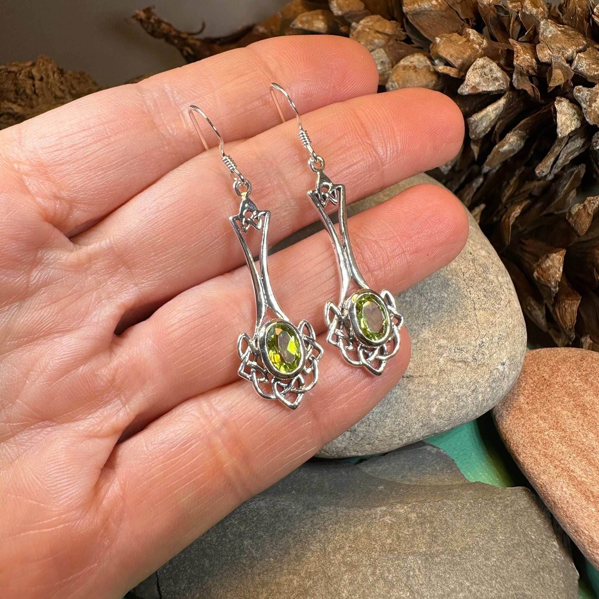 Eira Celtic Knot Earrings - Amethyst