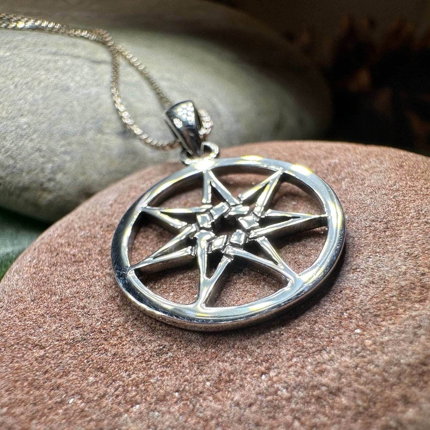 Petite Elven Star Necklace - 18