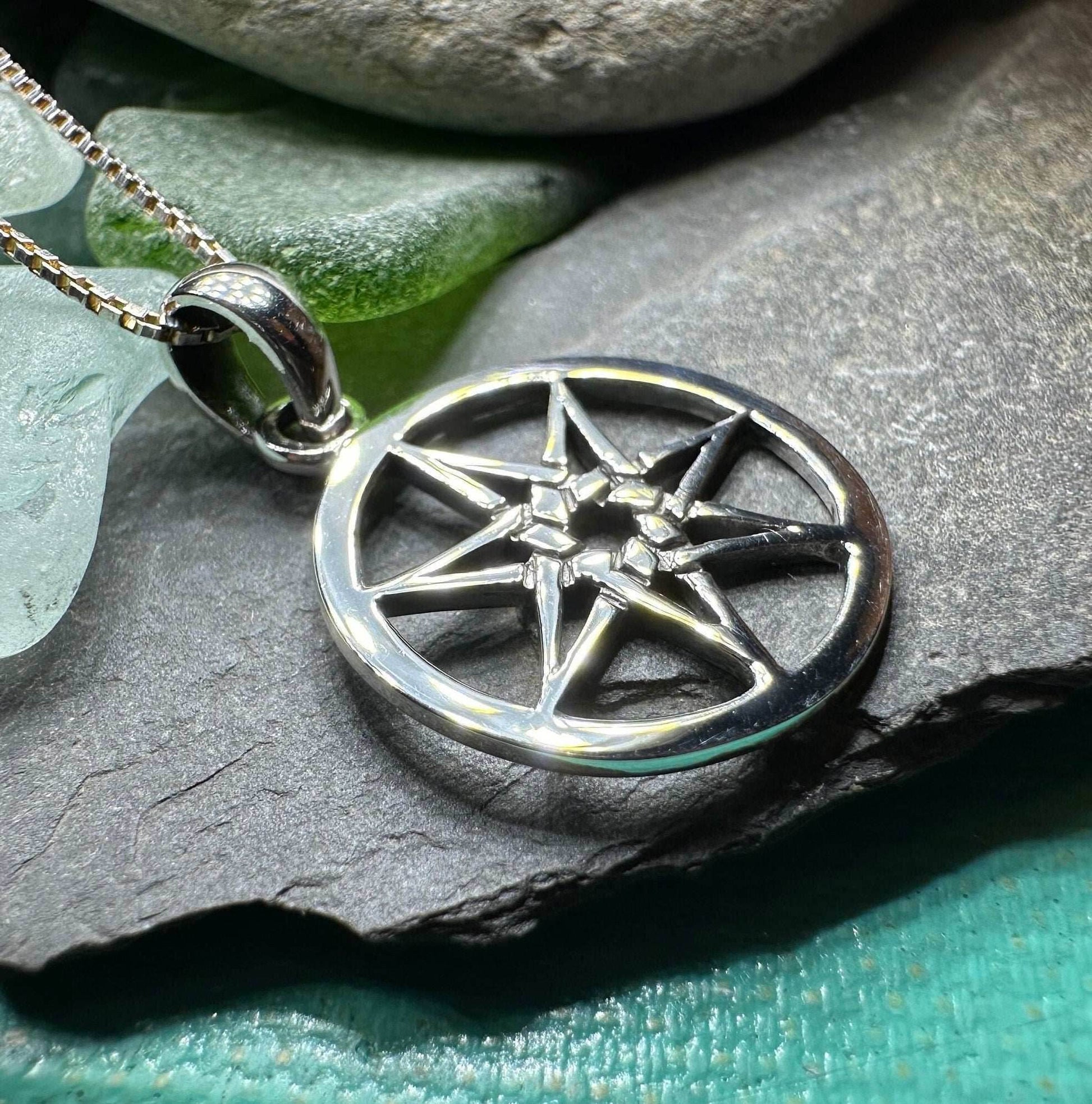 Petite Elven Star Necklace - 18