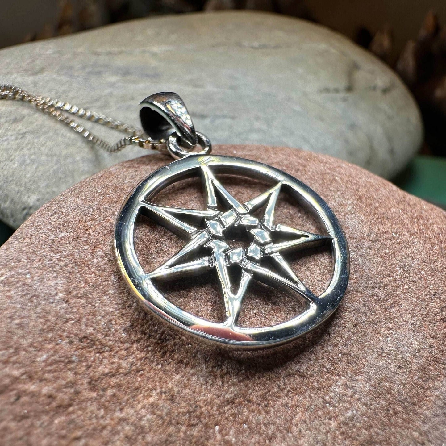Petite Elven Star Necklace - 18