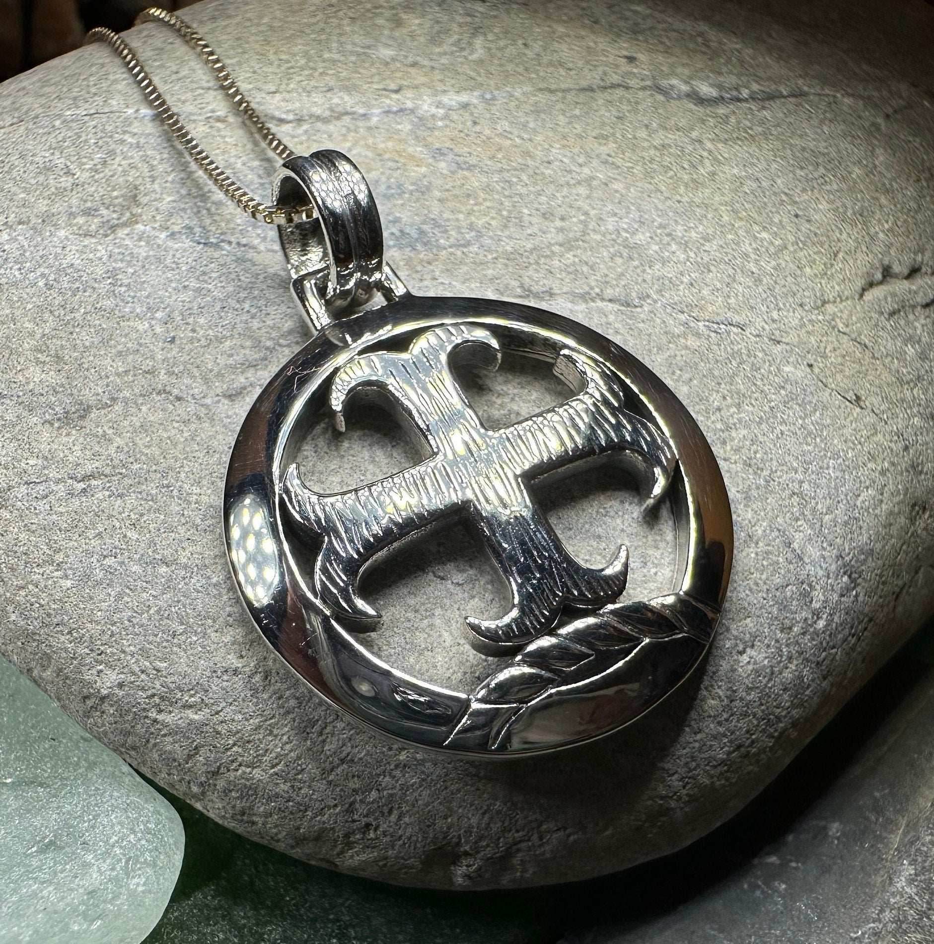 Knight's Templar Celtic Cross Necklace - 18