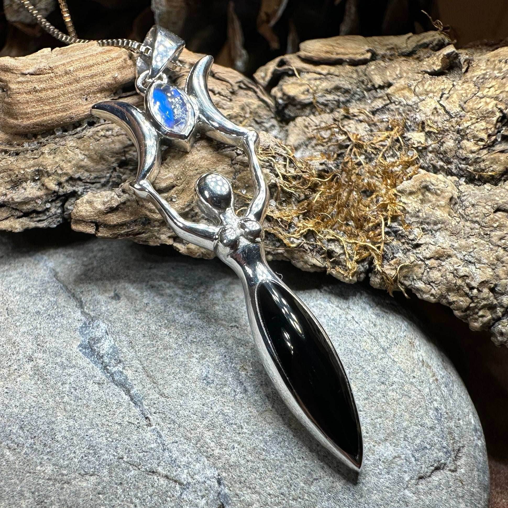 Lyric Triple Moon Goddess Necklace - 18