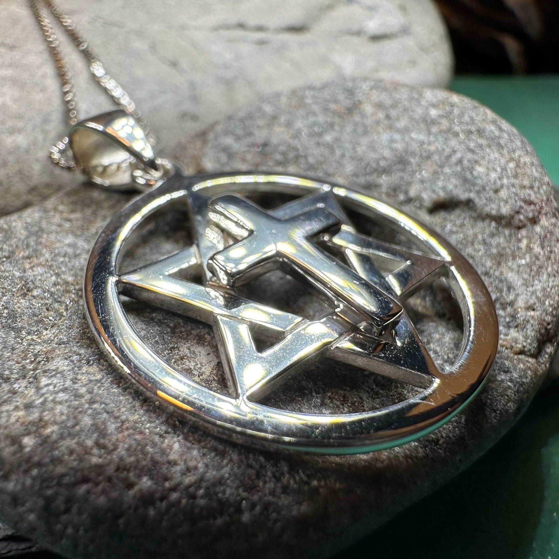 Star of David Cross Necklace - 18
