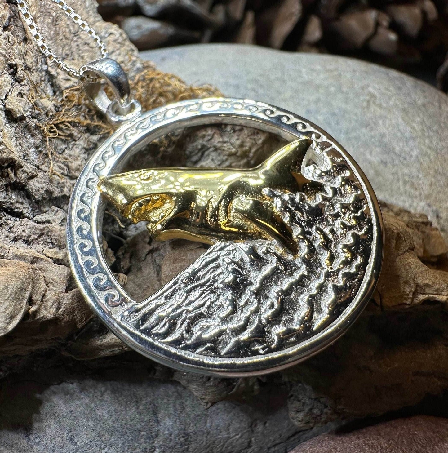 Great White Shark Necklace - 18