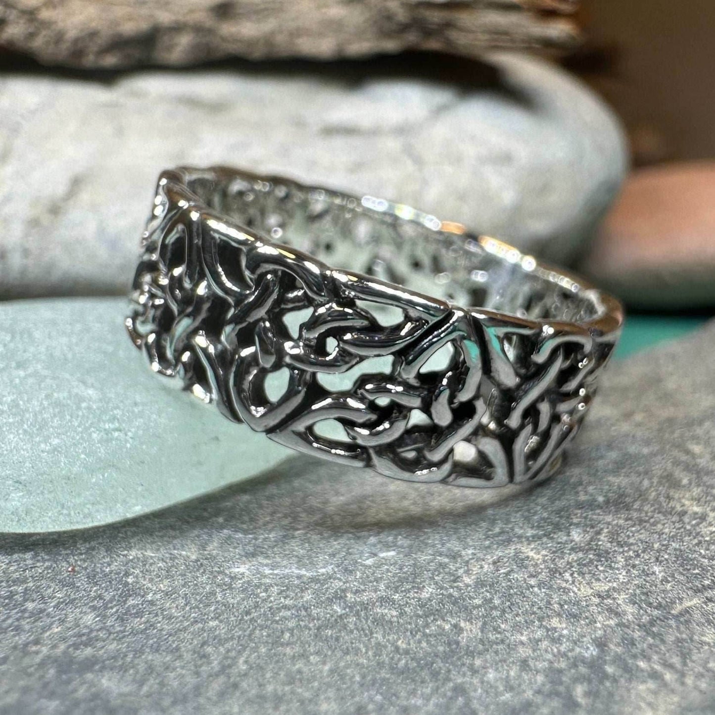 Trinity Knot Band Ring - 8