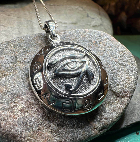 Egyptian Eye of Horus Necklace - 18