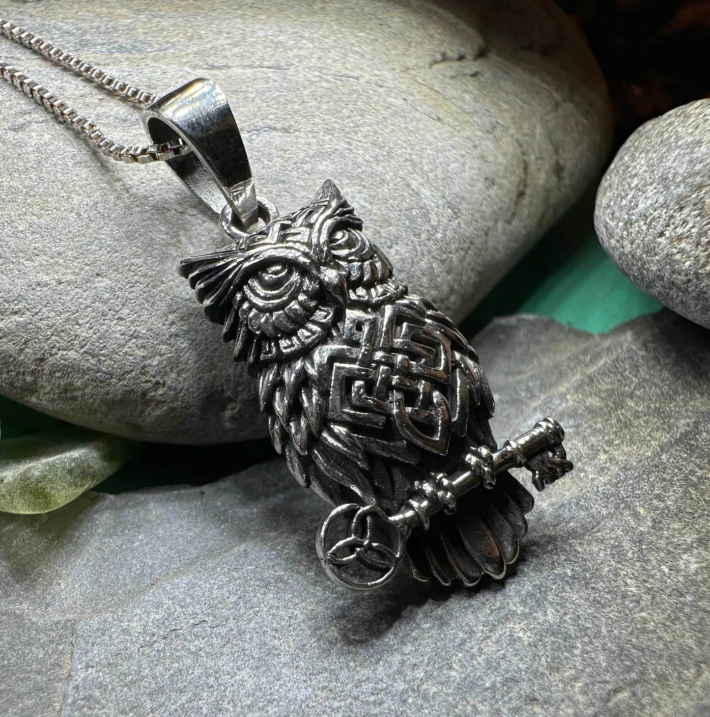 Elin Owl Necklace - 18