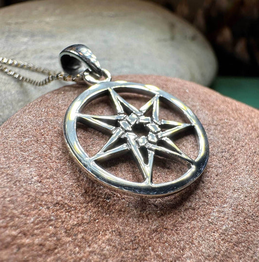 Petite Elven Star Necklace - 18