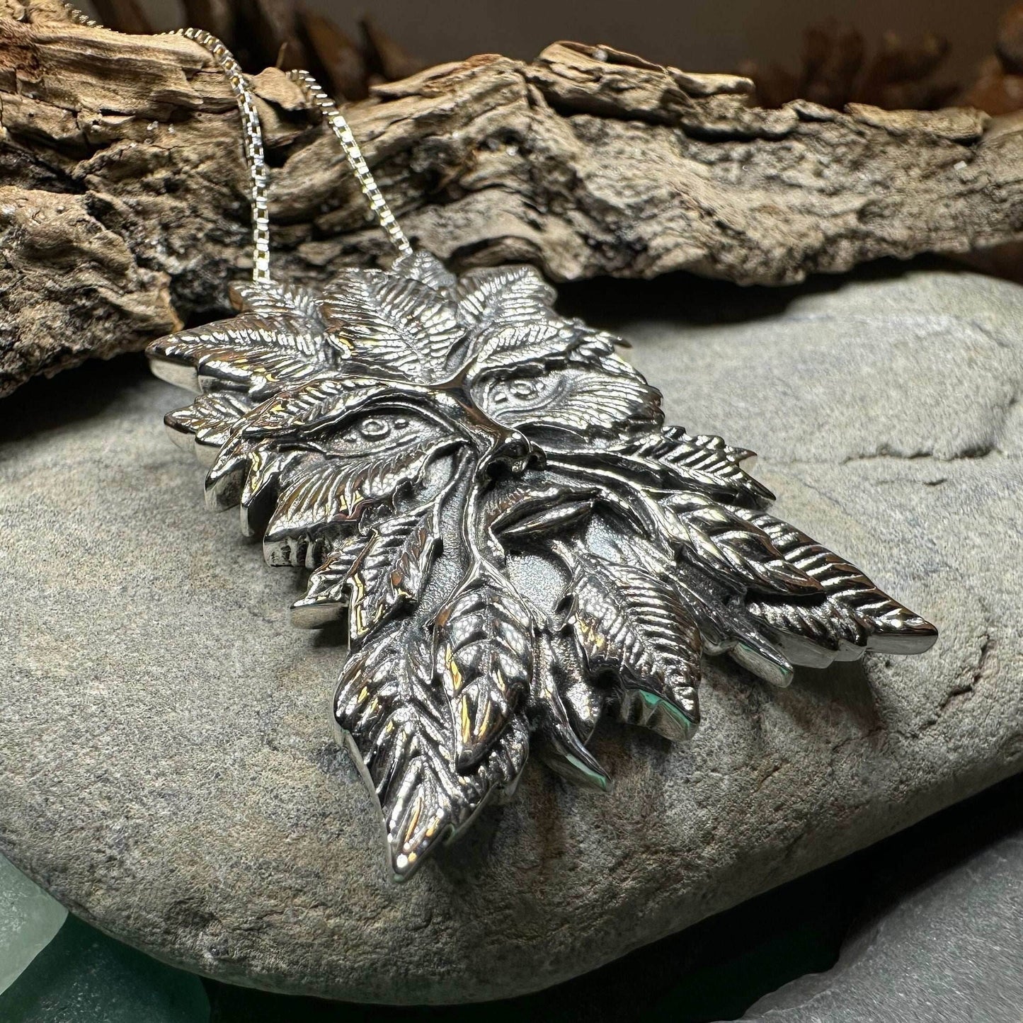 Montgeon Green Man Necklace - 18