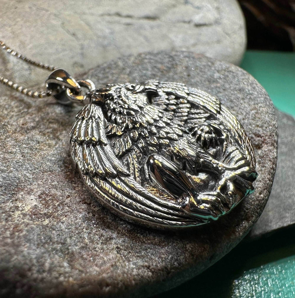Legendary Griffin Necklace - 18