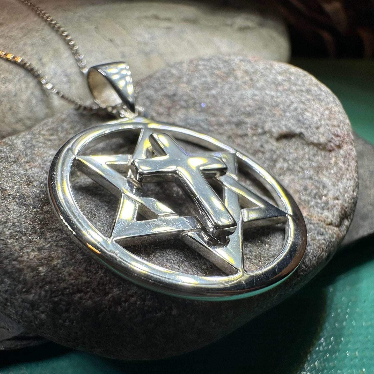 Star of David Cross Necklace - 18