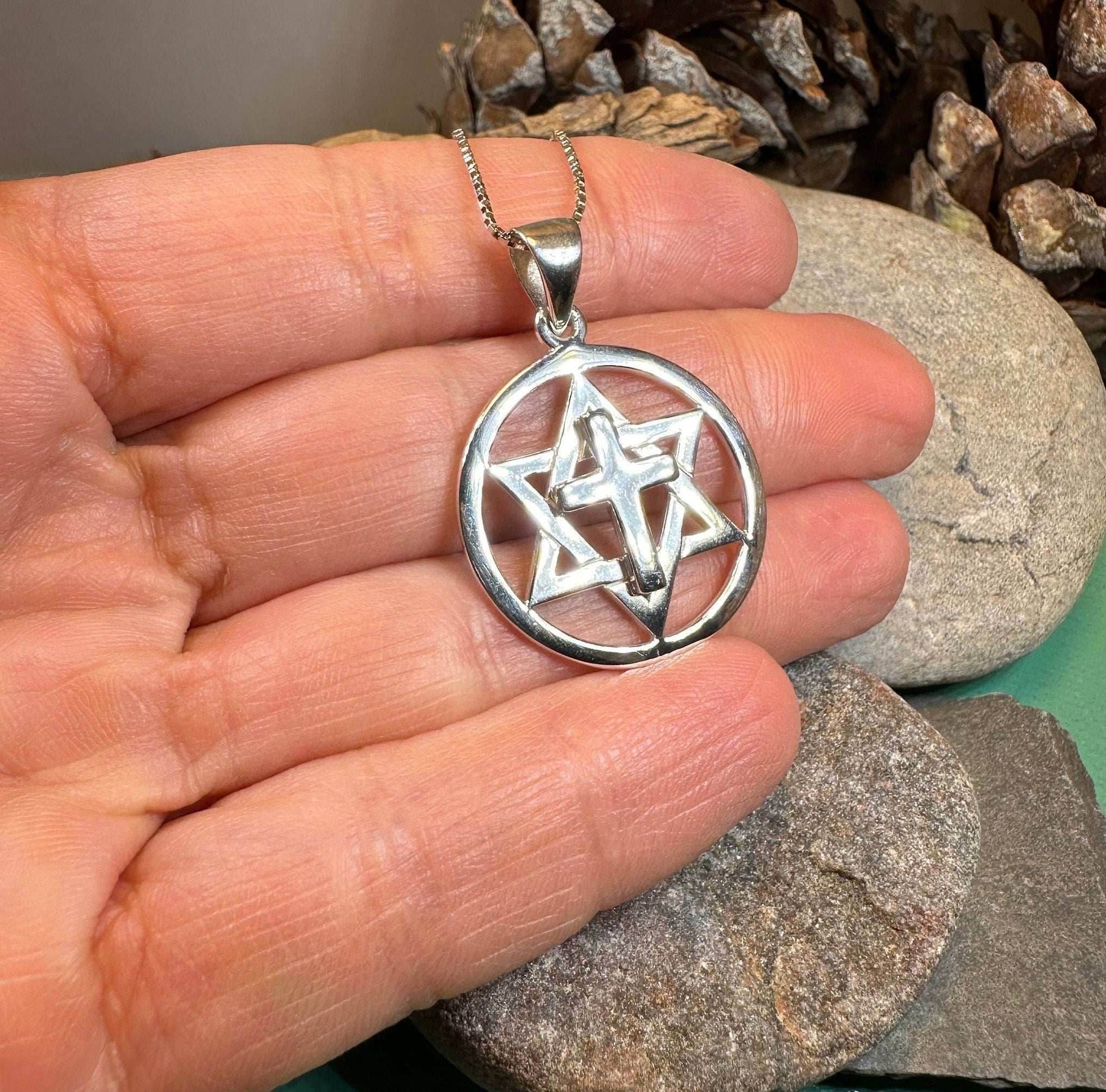 Star of David Cross Necklace - 18