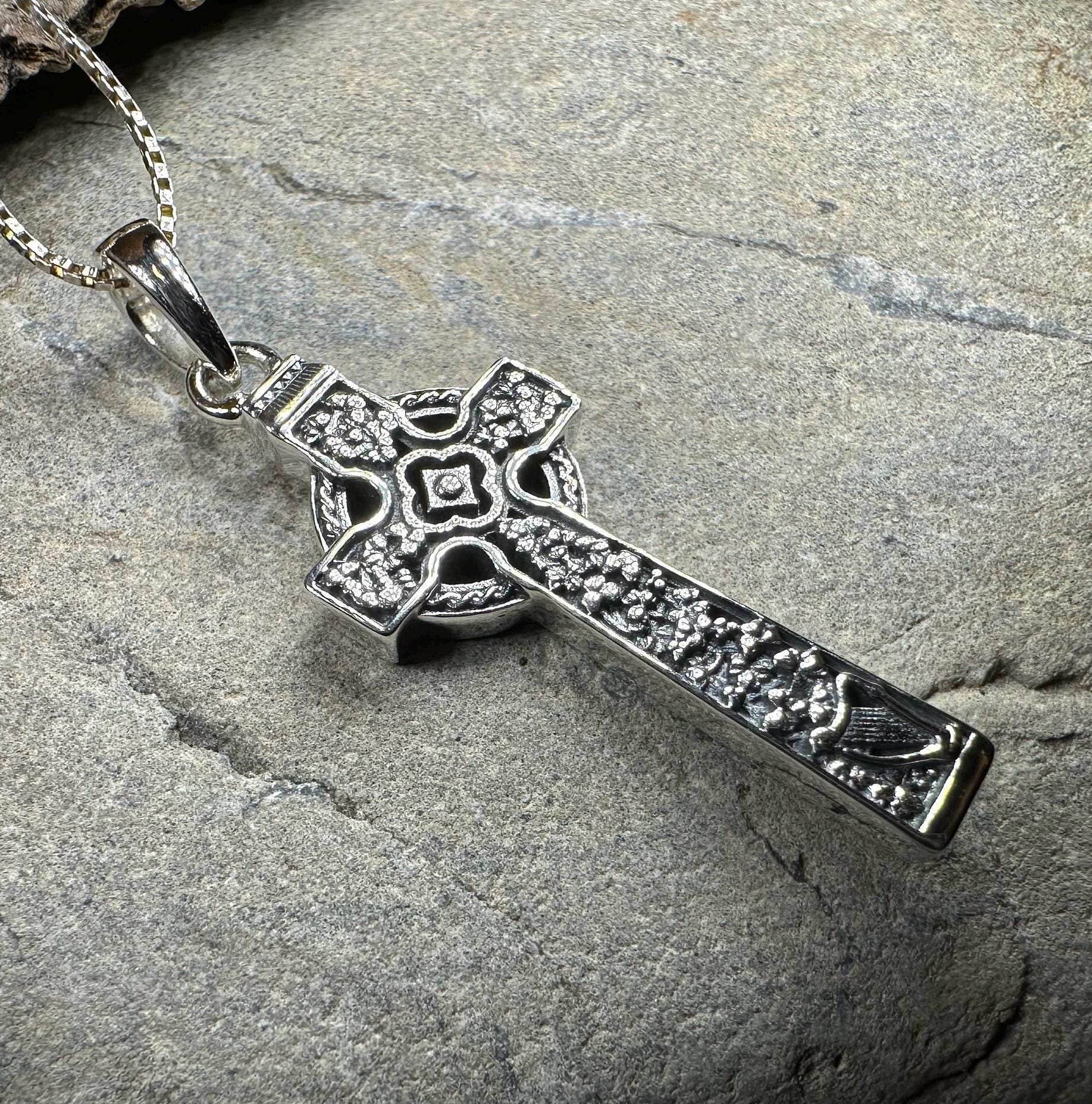 The Quinn Harp Celtic Cross Necklace - 18