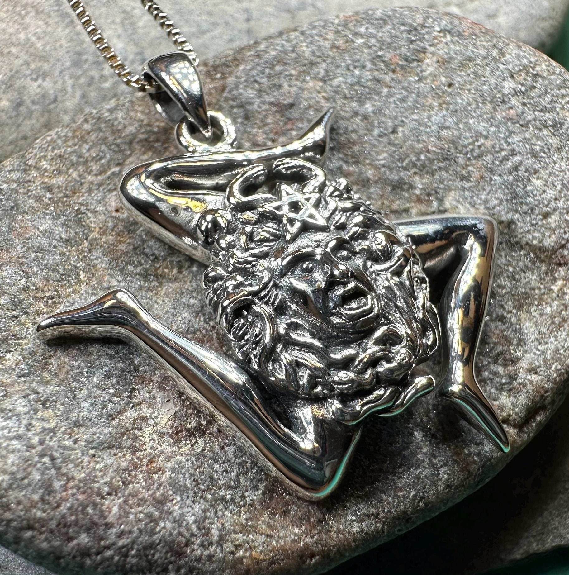 Sicilian Trinacria Triple Spiral Necklace - 18