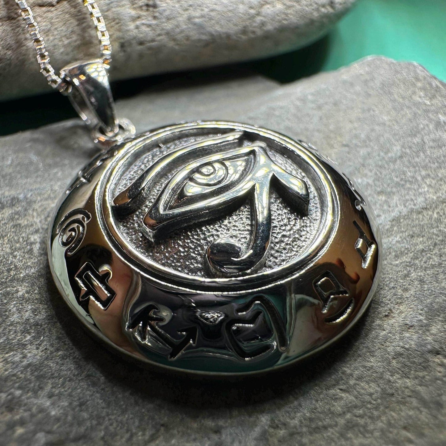 Egyptian Eye of Horus Necklace - 18